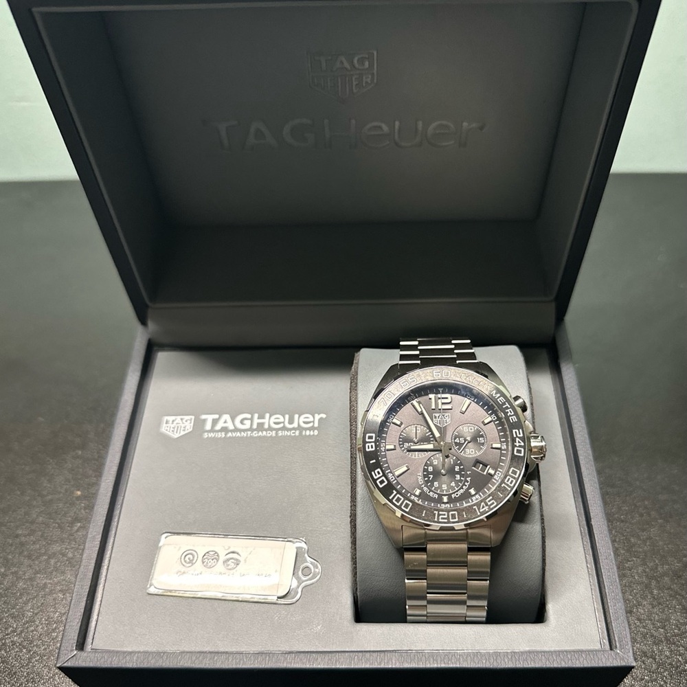TAG Heuer Formula 1 Chronograph Grey Dial Men’s Watch CAZ1011.BA0842